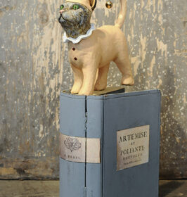 Chat livre- Sculpture en papier de Mélanie Bourlon - 38 Le Avenières - Isère - Rhône-Alpes - France - Photo : Anthony Cottarel