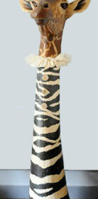 Girafe zèbre- Sculpture en papier de Mélanie Bourlon - 38 Le Avenières - Isère - Rhône-Alpes - France - Photo : Anthony Cottarel