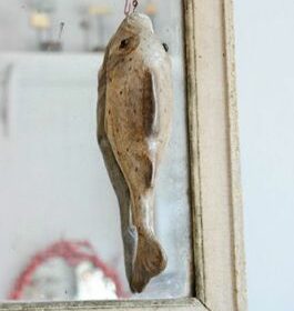 Poisson miroir- Sculpture en papier de Mélanie Bourlon - 38 Le Avenières - Isère - Rhône-Alpes - France - Photo : Anthony Cottarel
