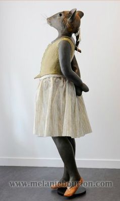 Souris opéra - Sculpture en papier de Mélanie Bourlon - 38 Le Avenières - Isère - Rhône-Alpes - France - Photo : Anthony Cottarel