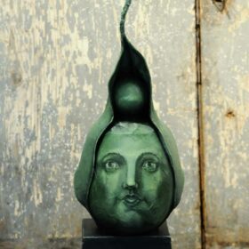 - Cabinet de curiosités - Sculpture en papier de Mélanie Bourlon - 38 Le Avenières - Isère - Rhône-Alpes - France - Photo : Anthony Cottarel