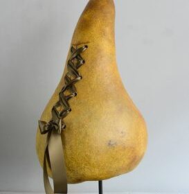 - Épicerie fine - Sculpture en papier de Mélanie Bourlon - 38 Le Avenières - Isère - Rhône-Alpes - France - Photo : Anthony Cottarel