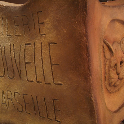 - Épicerie fine - Sculpture en papier de Mélanie Bourlon - 38 Le Avenières - Isère - Rhône-Alpes - France - Photo : Anthony Cottarel