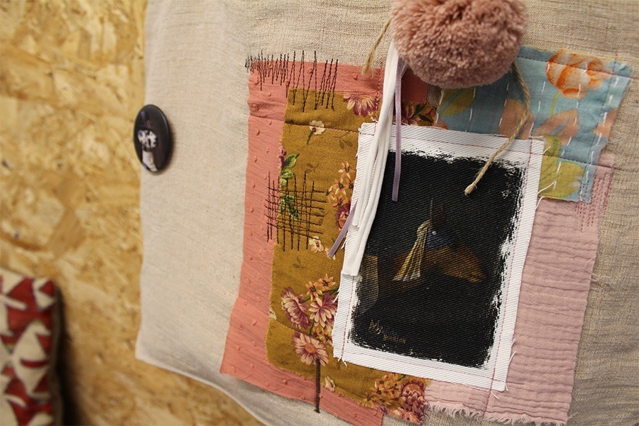 Mélanie Bourlon sculptures en papier mâché - _0011_Sac Biche à la perle rose - SB1 - 3