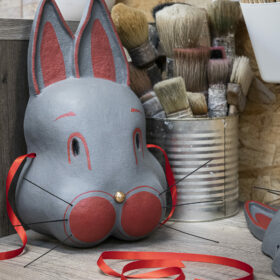 Masques - Lapin - Fauré Lepage -Melanie Bourlon sculptures papier mâché