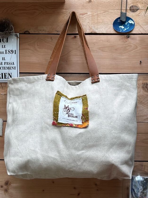 Grand Sac écru 4 lion - Mélanie Bourlon Sculptures Papier Mâché 1