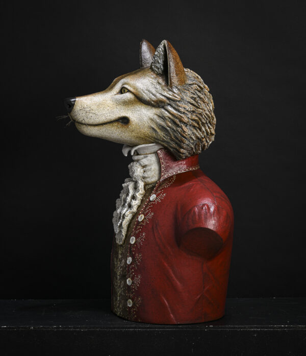 Loup à la lavalliere en papier mâché sculpture de Melanie Bourlon