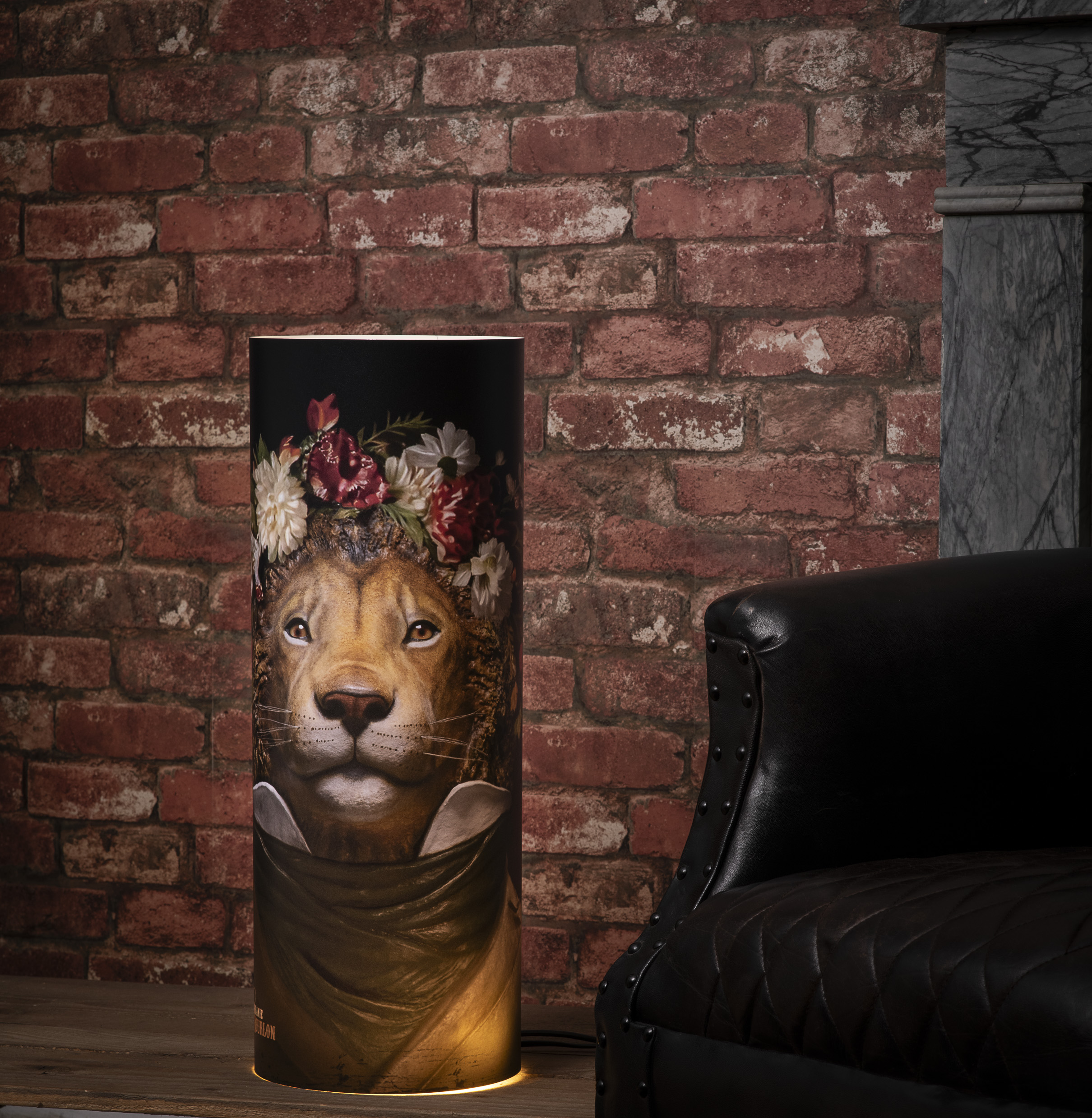 Lampe lion aux fleurs - Moyenne - melanie bourlon - papier mâché